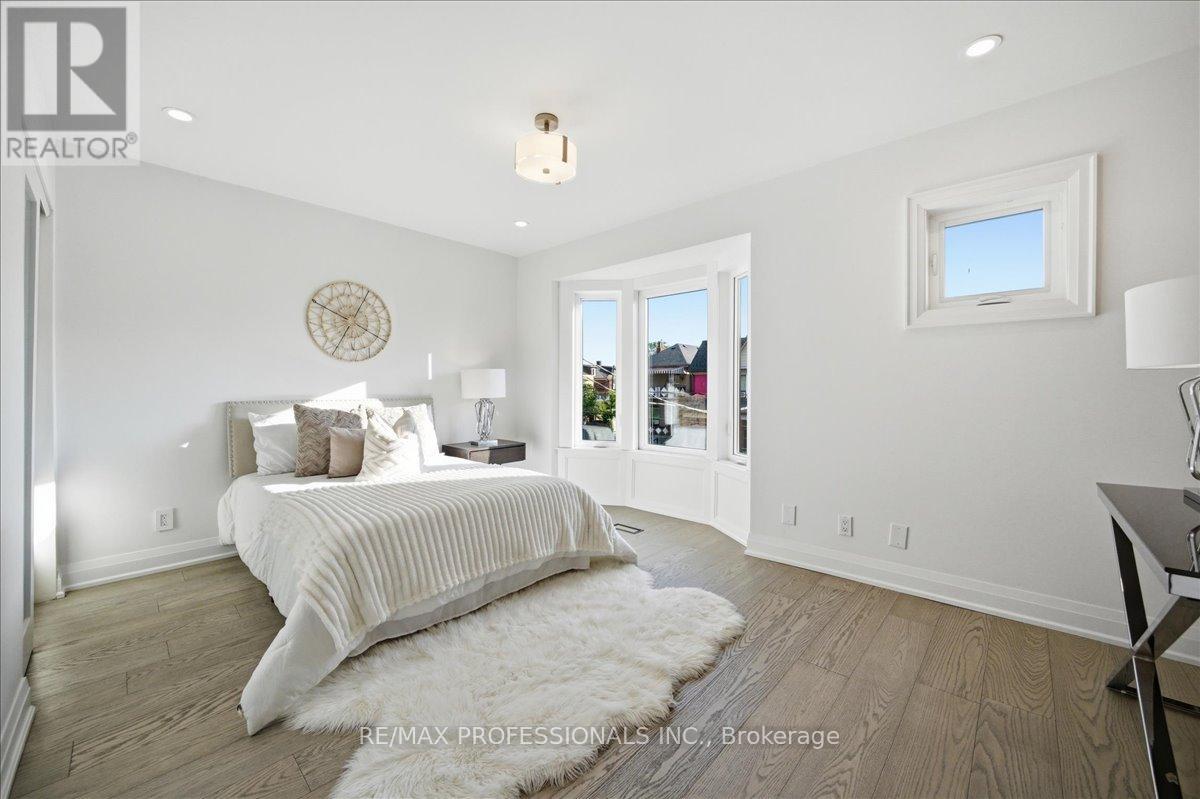 777 Dufferin Street Property Photo 23