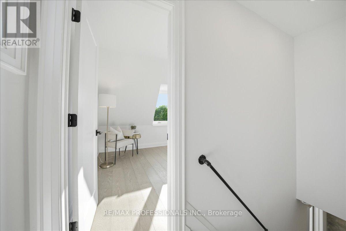 777 Dufferin Street Property Photo 25