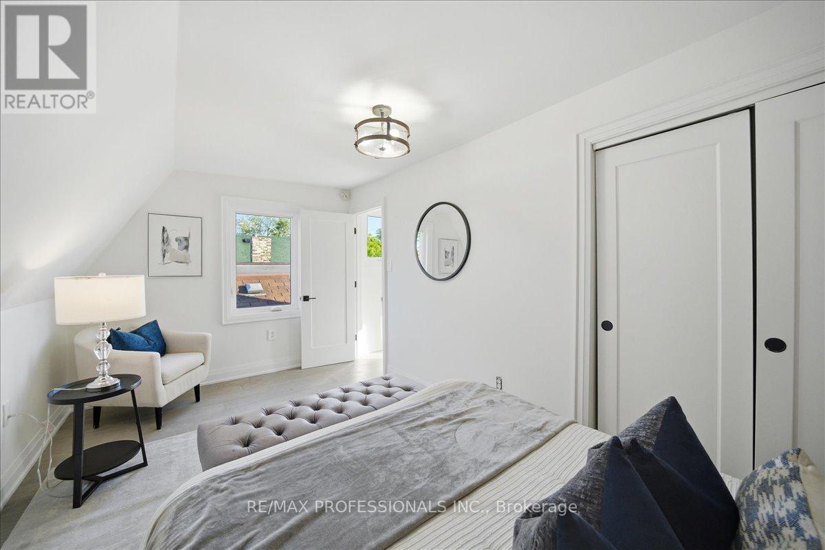 777 Dufferin Street Property Photo 35