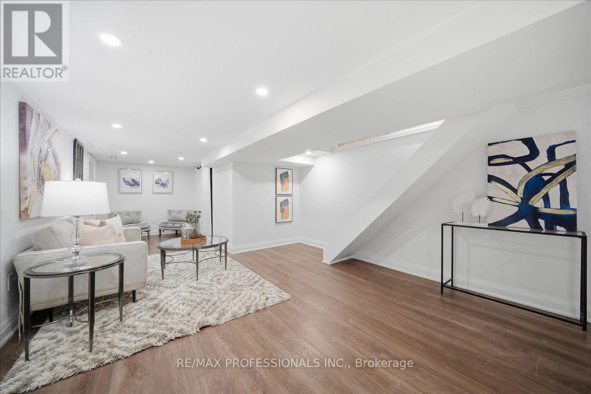 777 Dufferin Street Property Photo 37