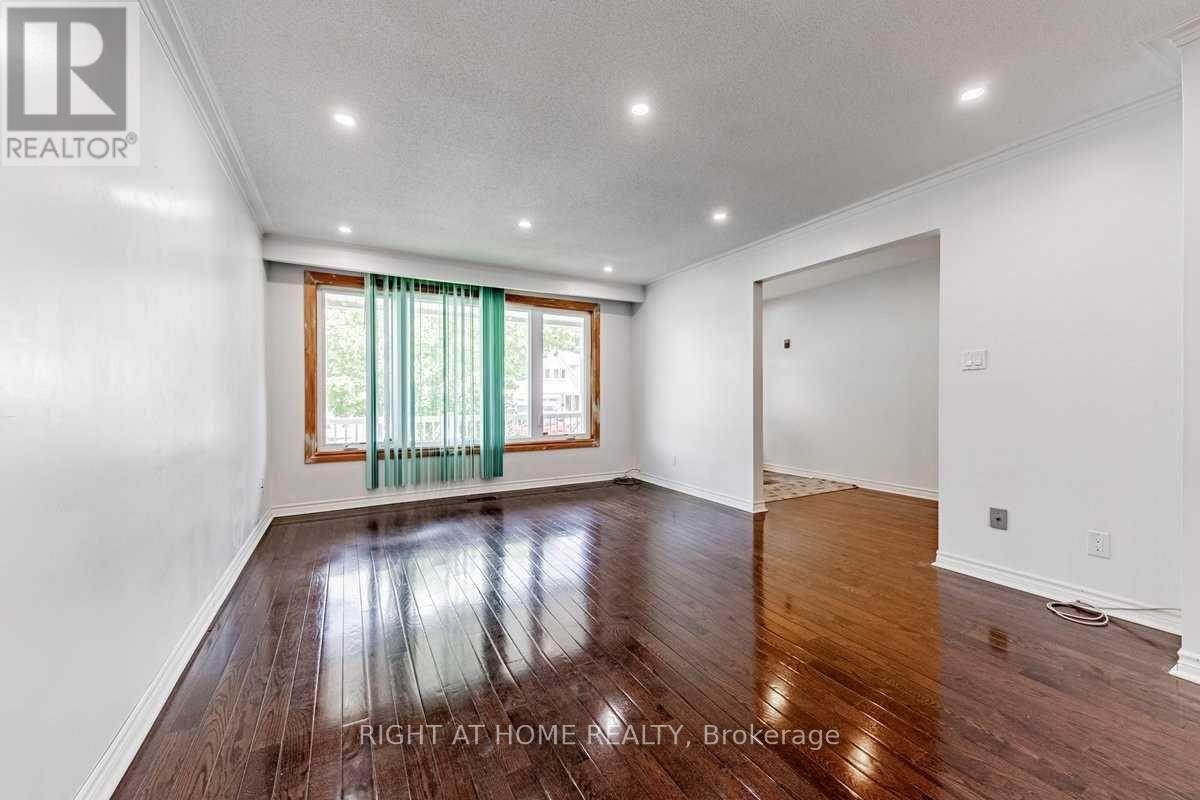 9 Chalet (upper) Road Property Photo 5