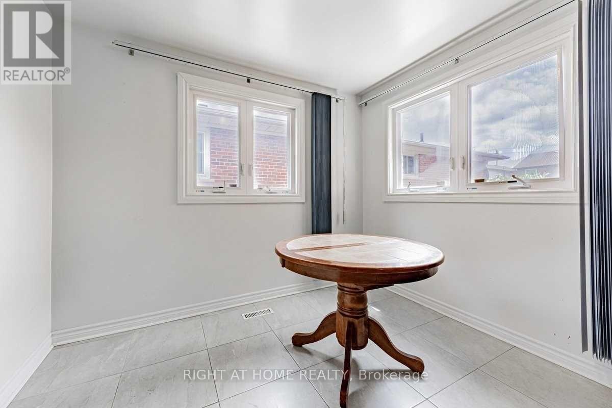 9 Chalet (upper) Road Property Photo 7