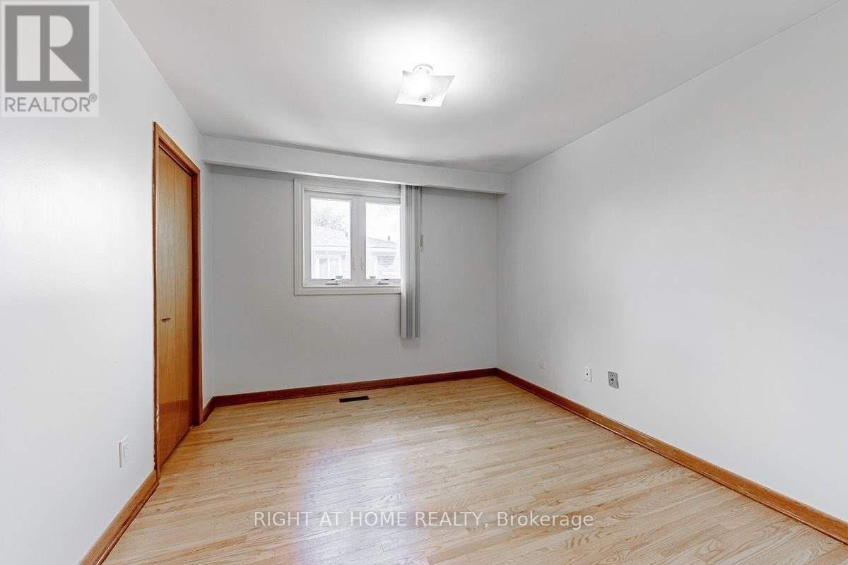 9 Chalet (upper) Road Property Photo 11