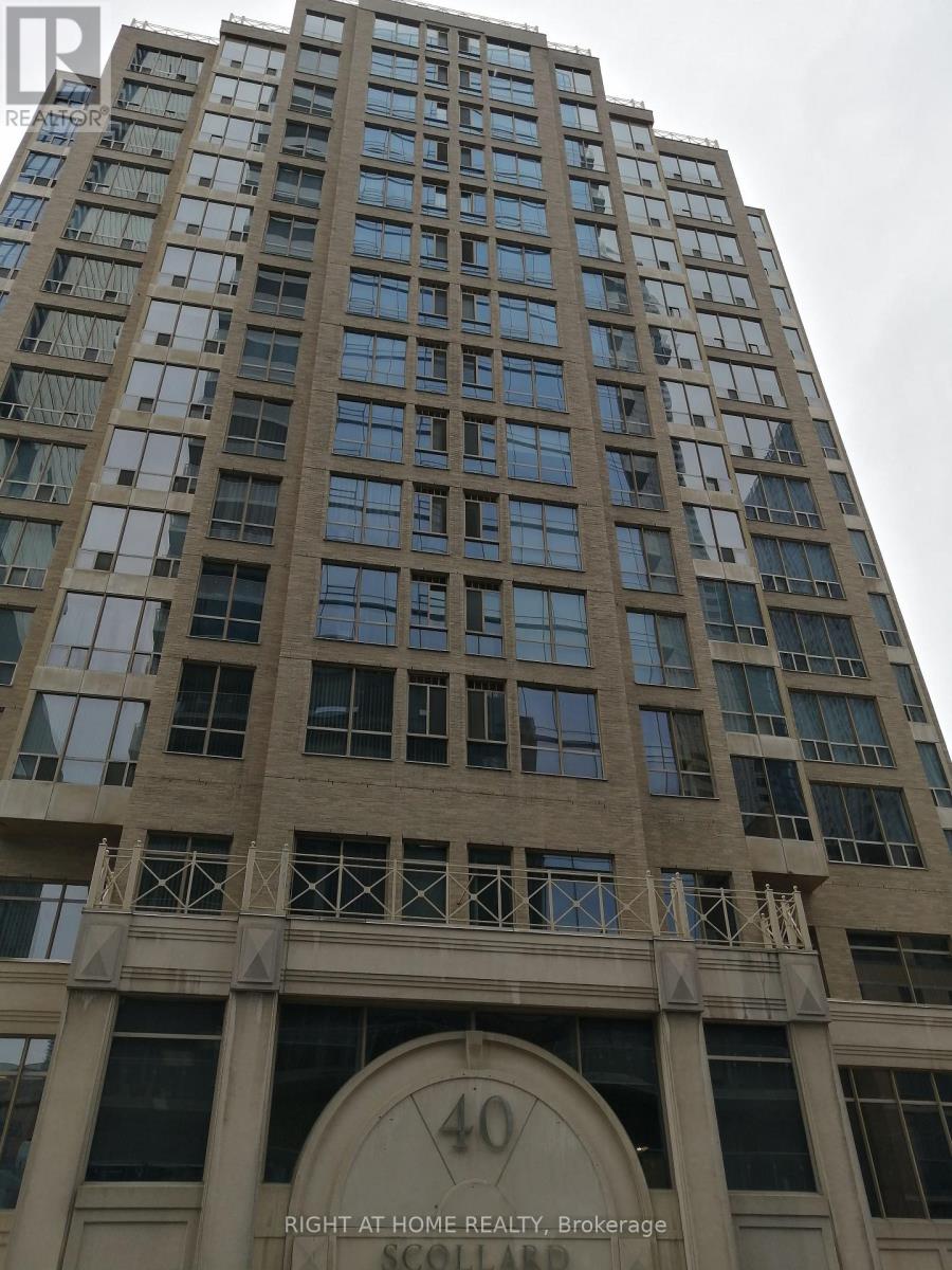 1601 - 40 Scollard Street Property Photo 2