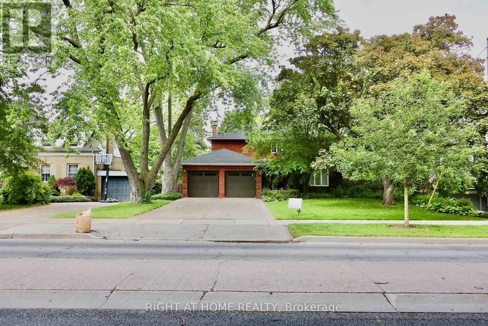 89 YONGE BOULEVARD NW