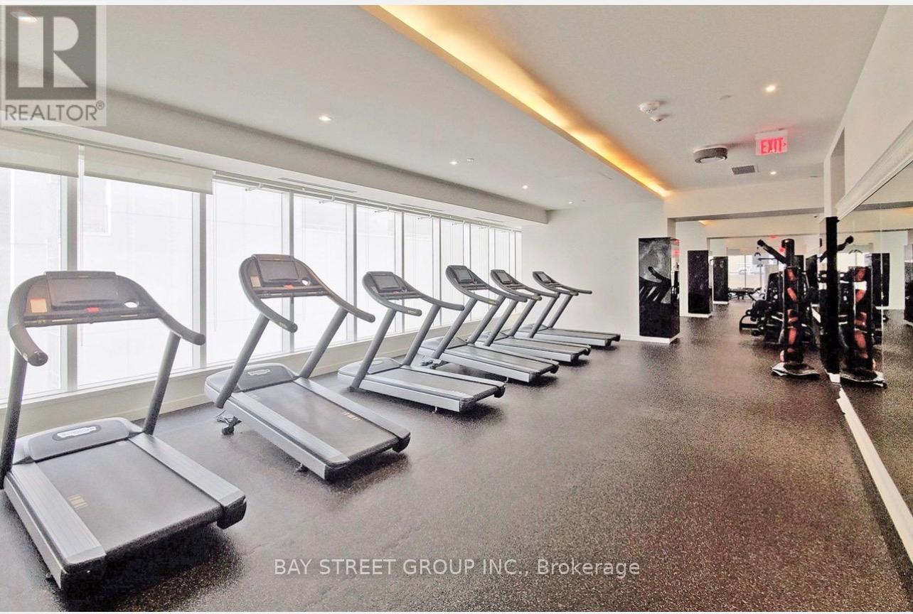 4209 - 197 Yonge Street Property Photo 4