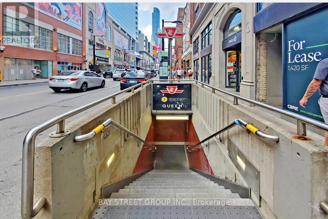 4209 - 197 Yonge Street Property Photo 10