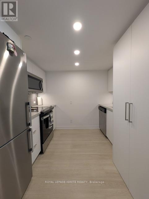 418 - 30 Tretti Way Property Photo 2