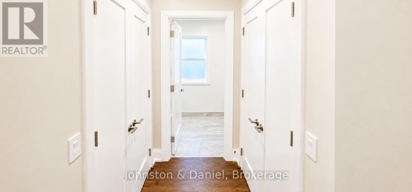 202 - 2579 Yonge Street Property Photo 10