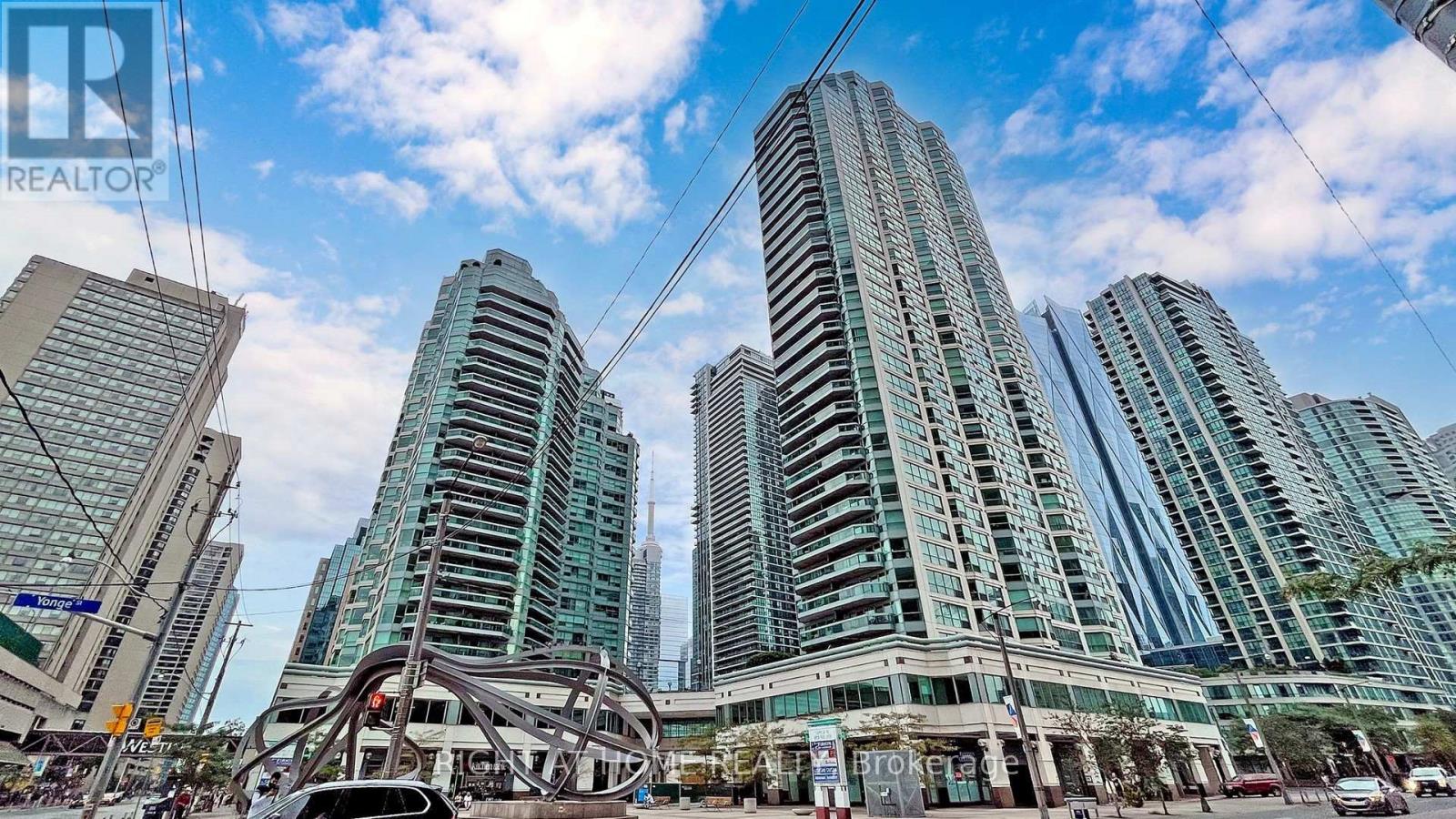 1706 - 10 YONGE STREET Property Photo 1