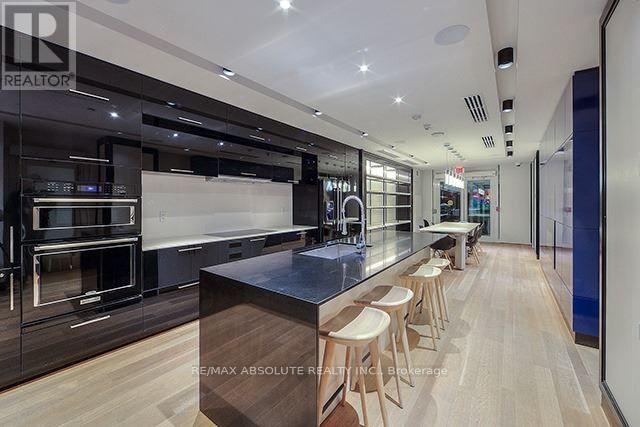 3007 - 30 Roehampton Avenue Property Photo 15