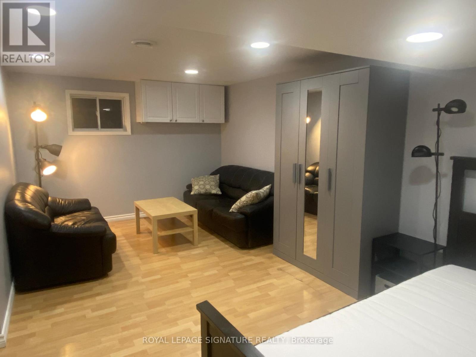 B-8 - 72 Whitehorn Crescent Property Photo 1