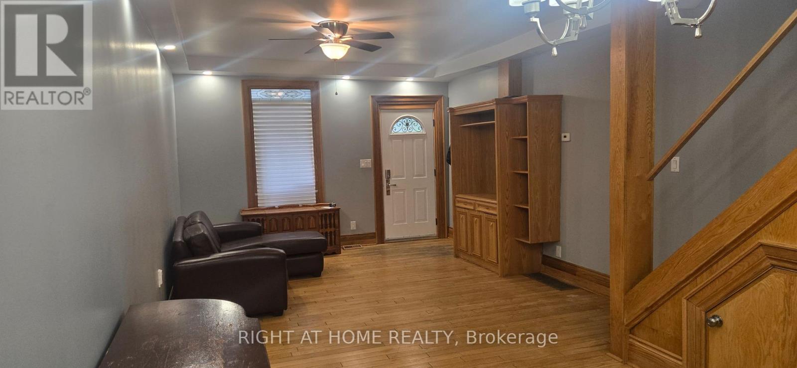258 Howland Avenue Property Photo 2