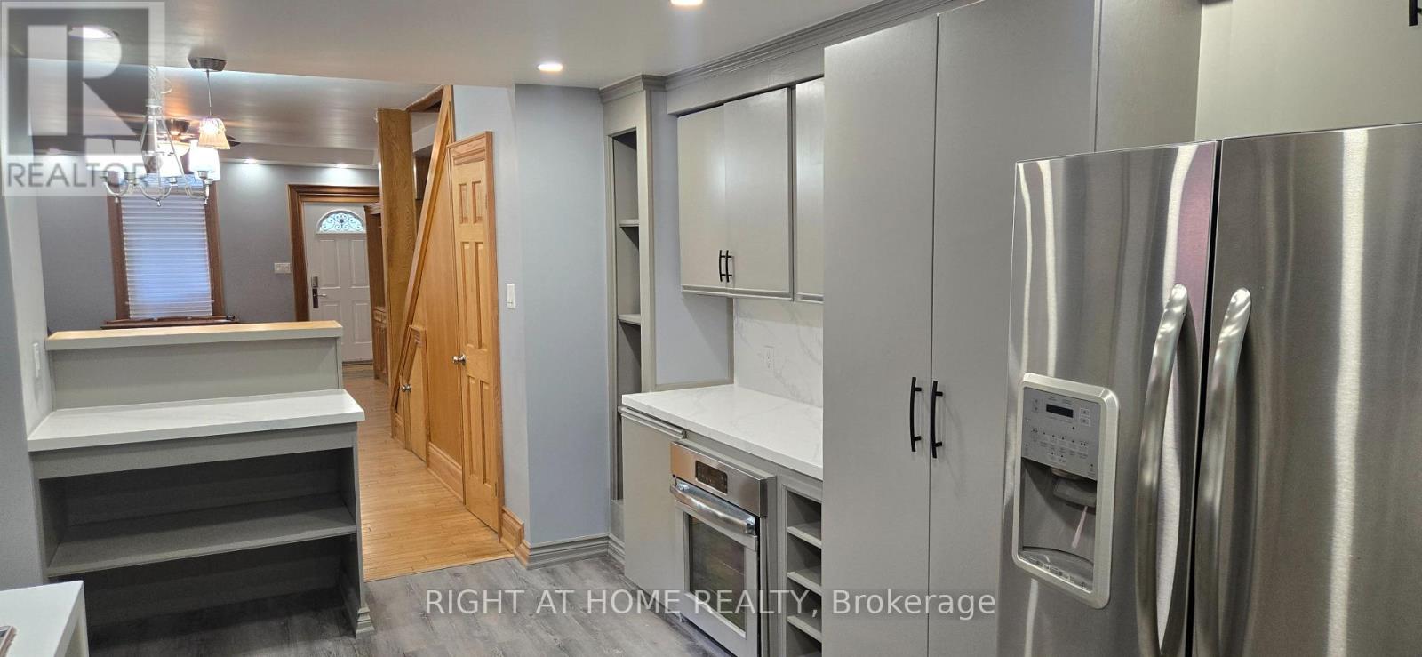 258 Howland Avenue Property Photo 6