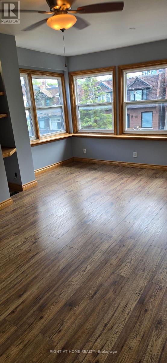 258 Howland Avenue Property Photo 9