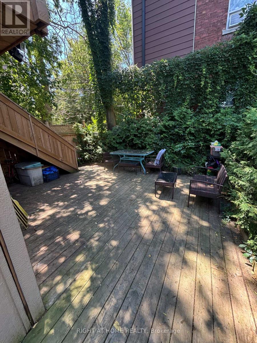 258 Howland Avenue Property Photo 17