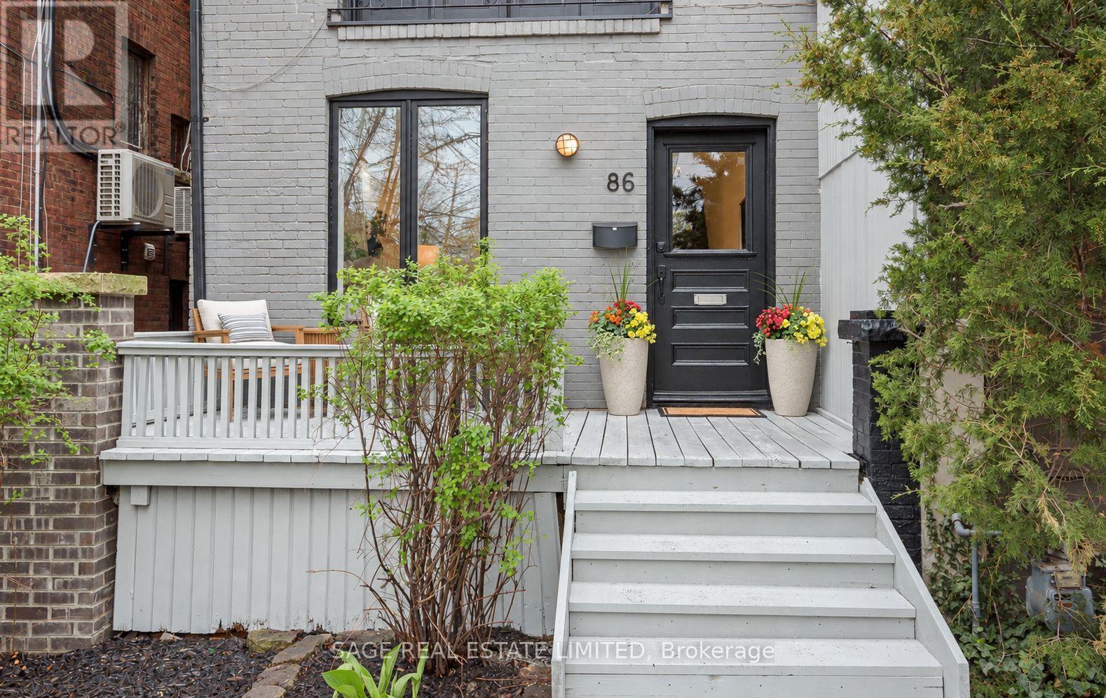 86 DUPONT STREET Property Photo 1