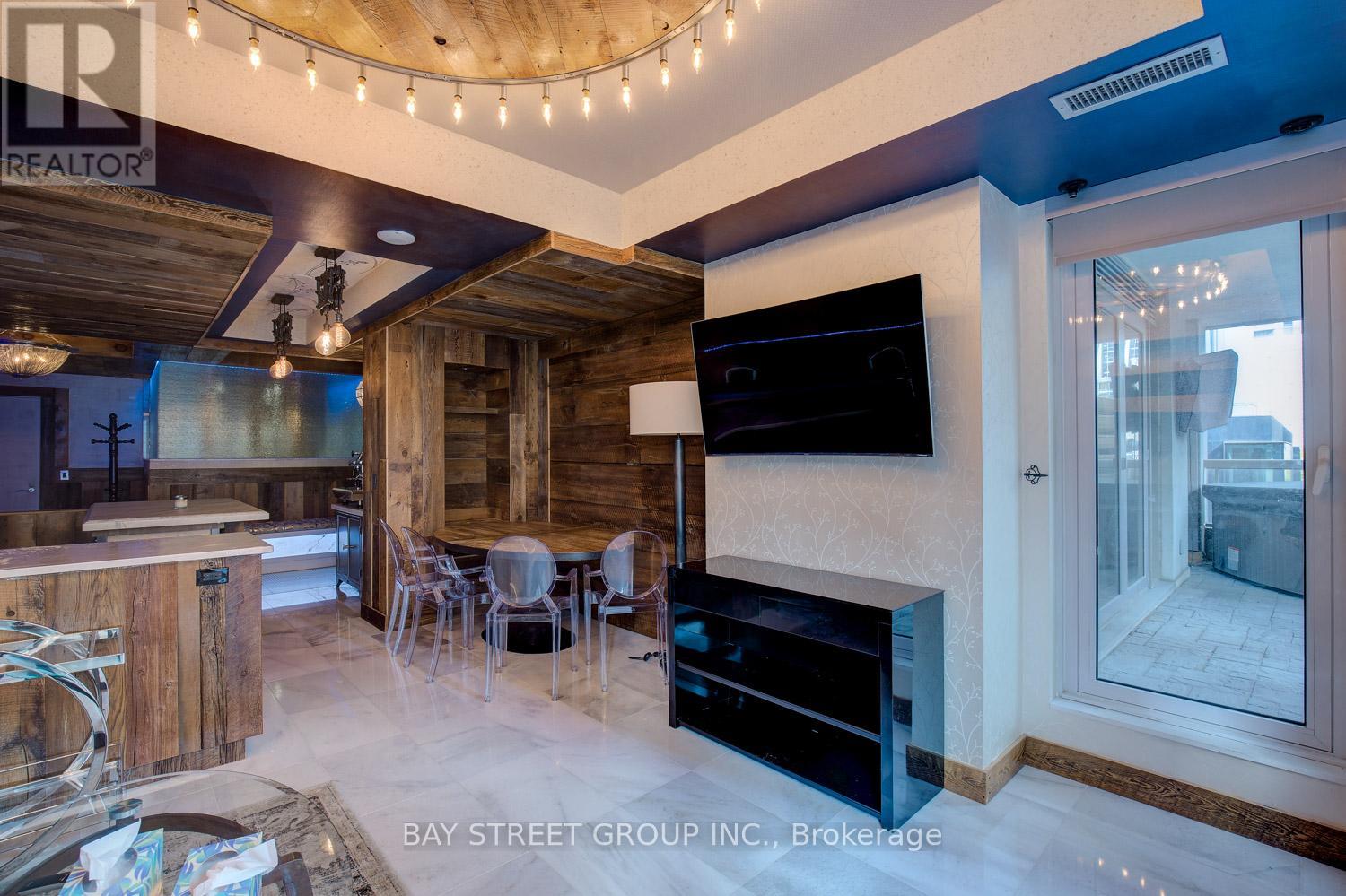 301 - 68 Yorkville Avenue Property Photo 3