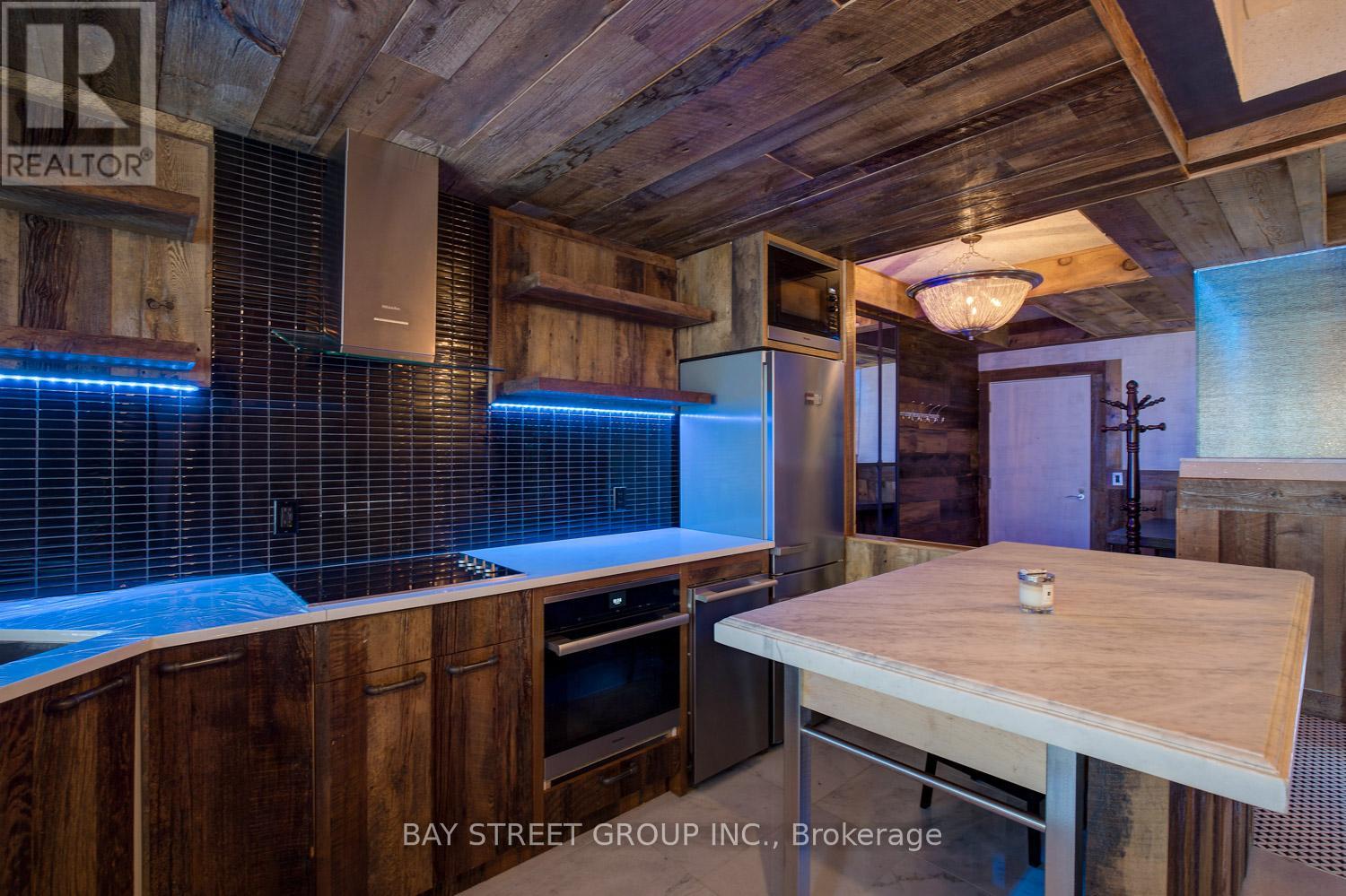 301 - 68 Yorkville Avenue Property Photo 4