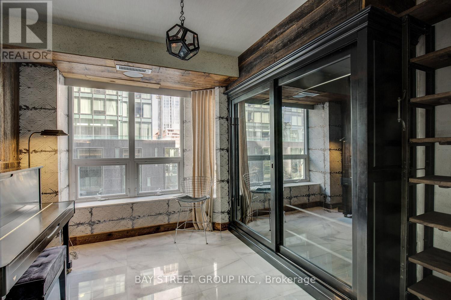 301 - 68 Yorkville Avenue Property Photo 7