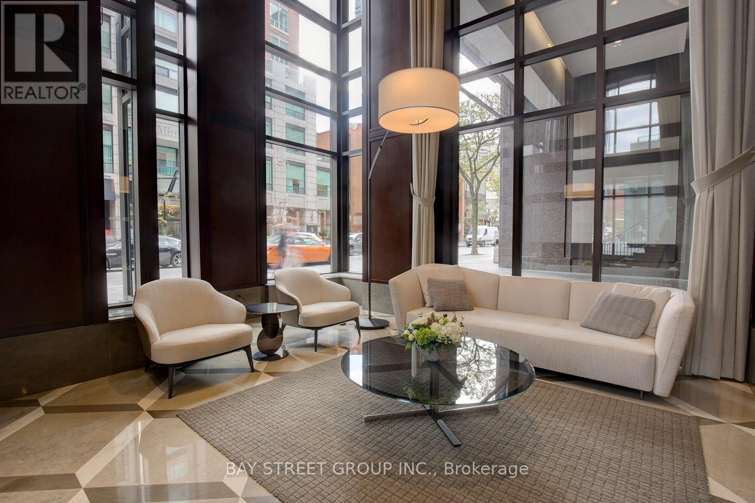 301 - 68 Yorkville Avenue Property Photo 25