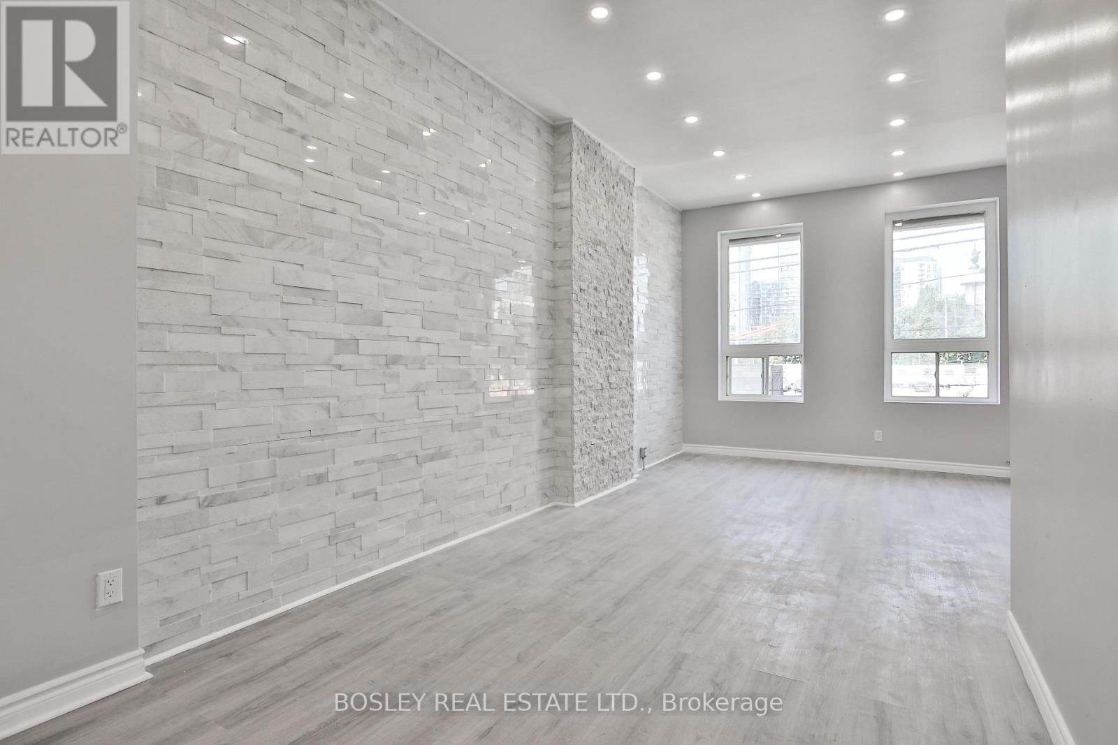 179 Queen Street E Property Photo 18