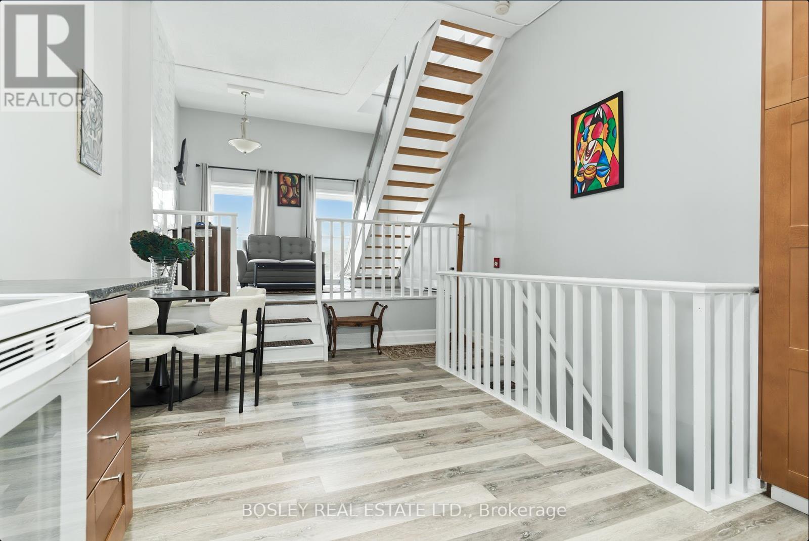 179 Queen Street E Property Photo 23