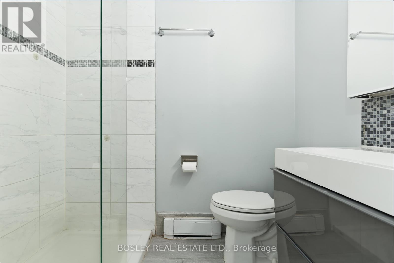 179 Queen Street E Property Photo 27