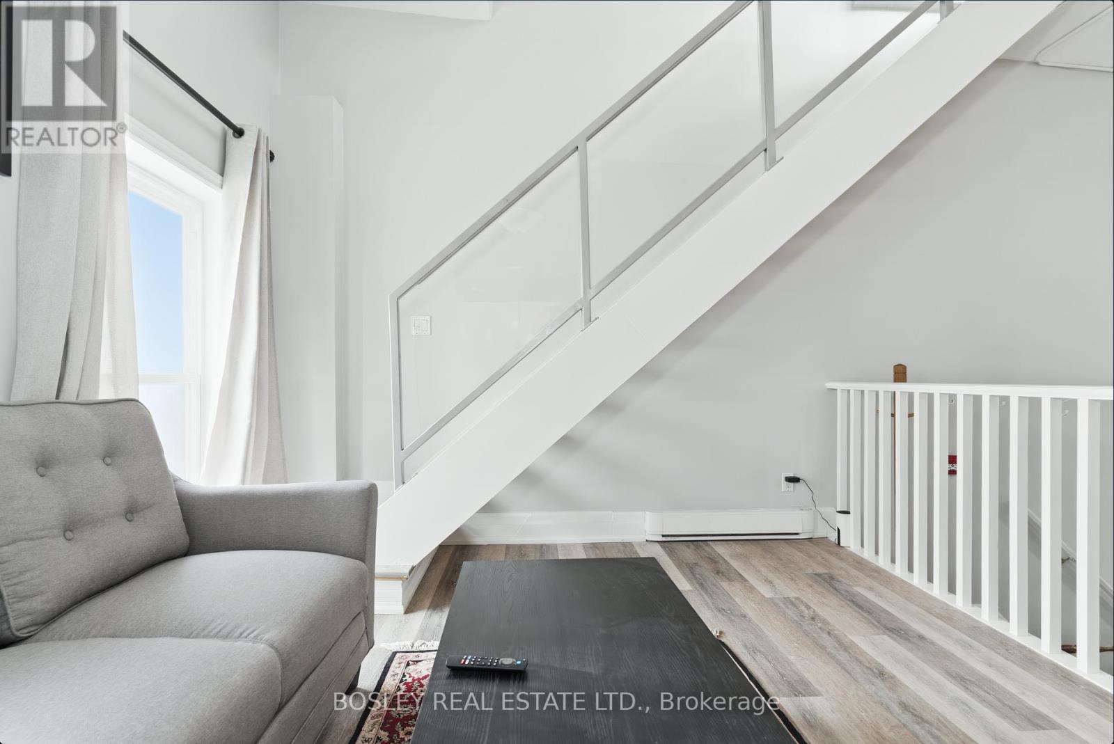 179 Queen Street E Property Photo 32