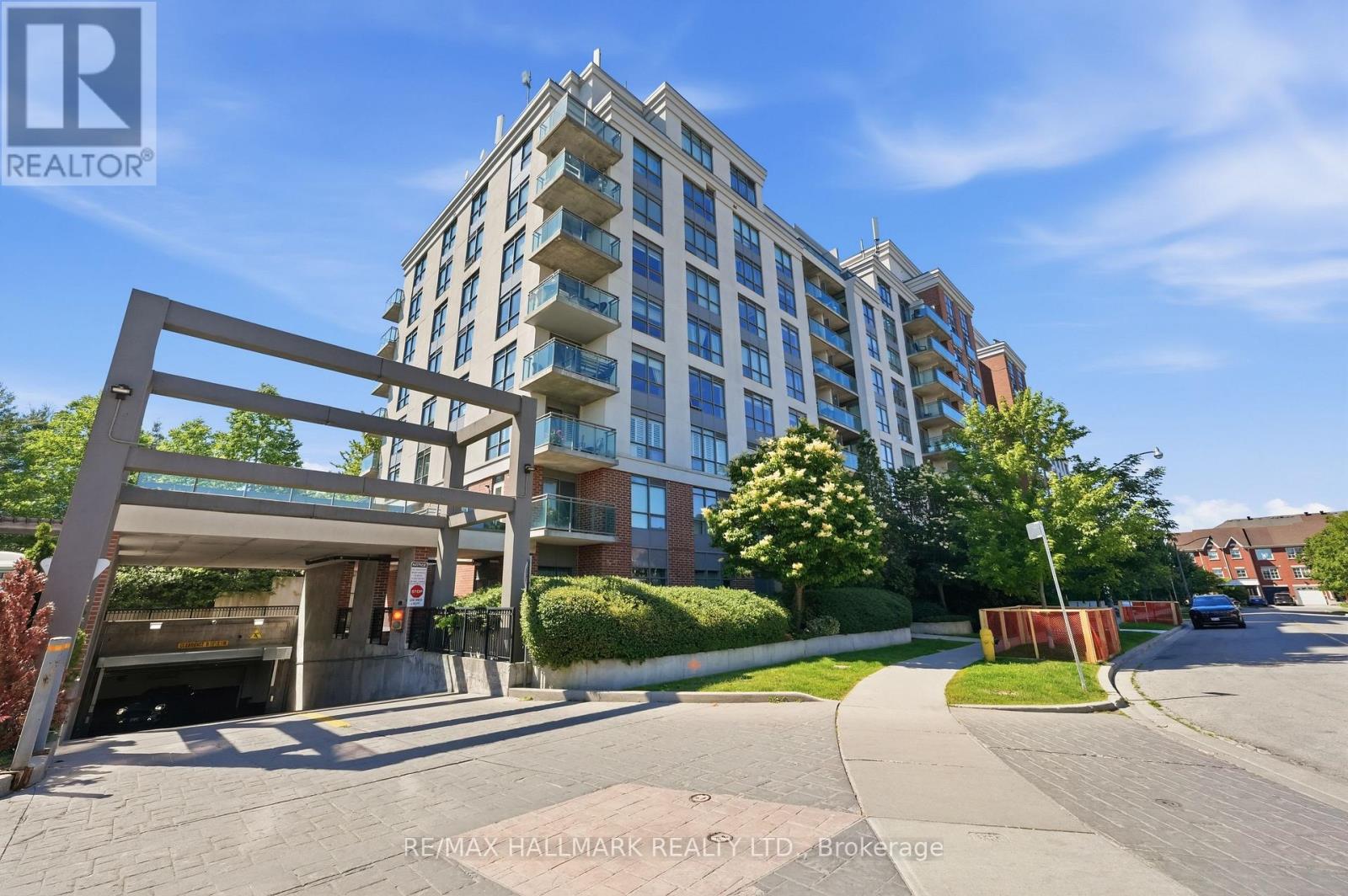 417 - 120 Dallimore Circle Property Photo 1