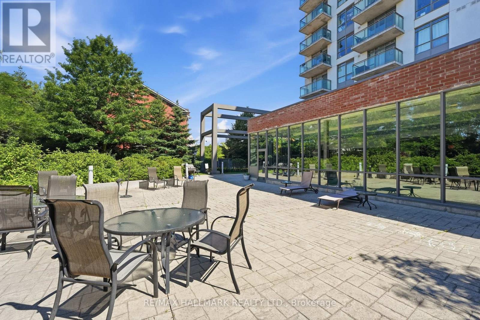 417 - 120 Dallimore Circle Property Photo 33