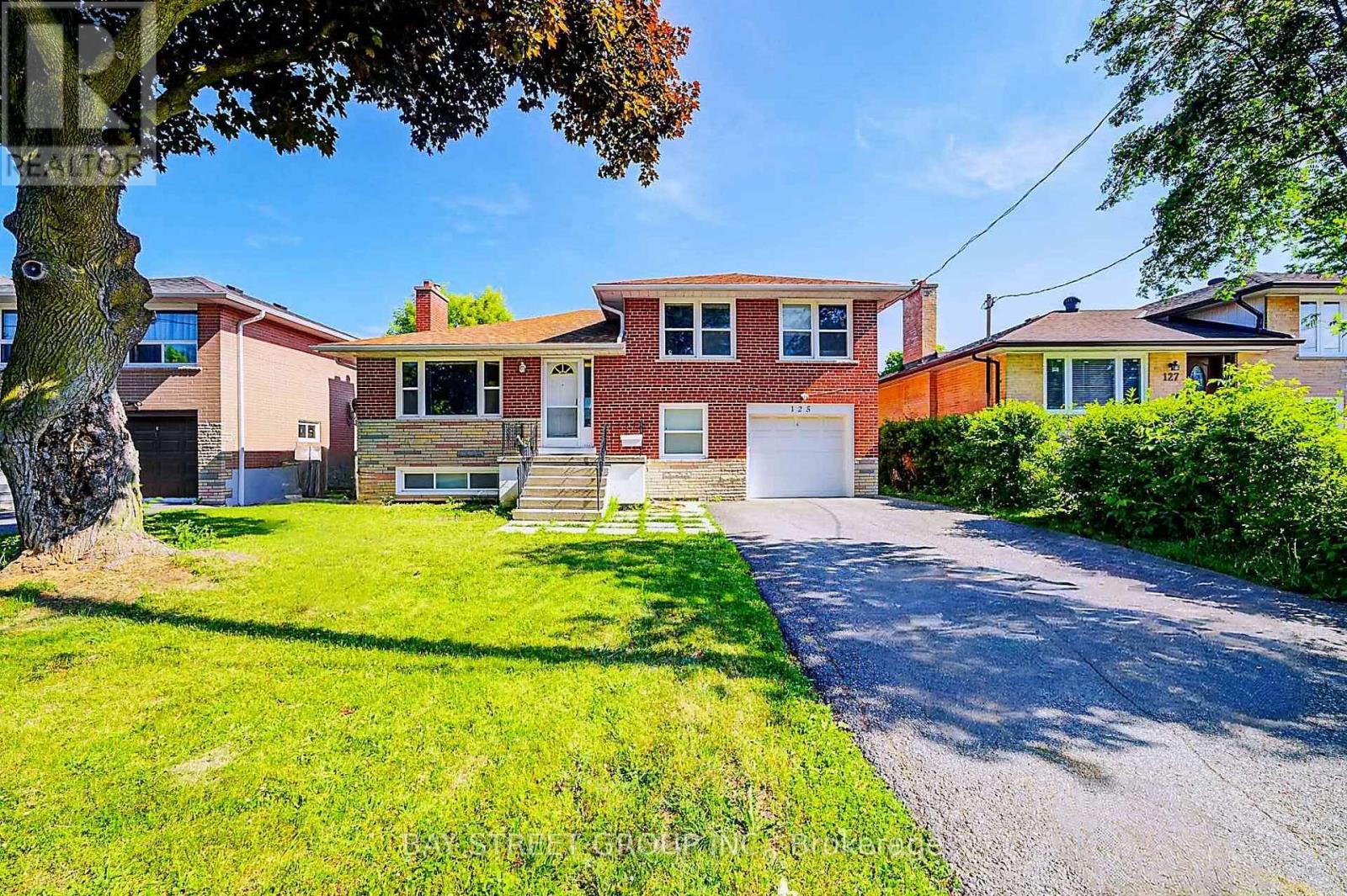 125 Connaught Avenue Property Photo 1