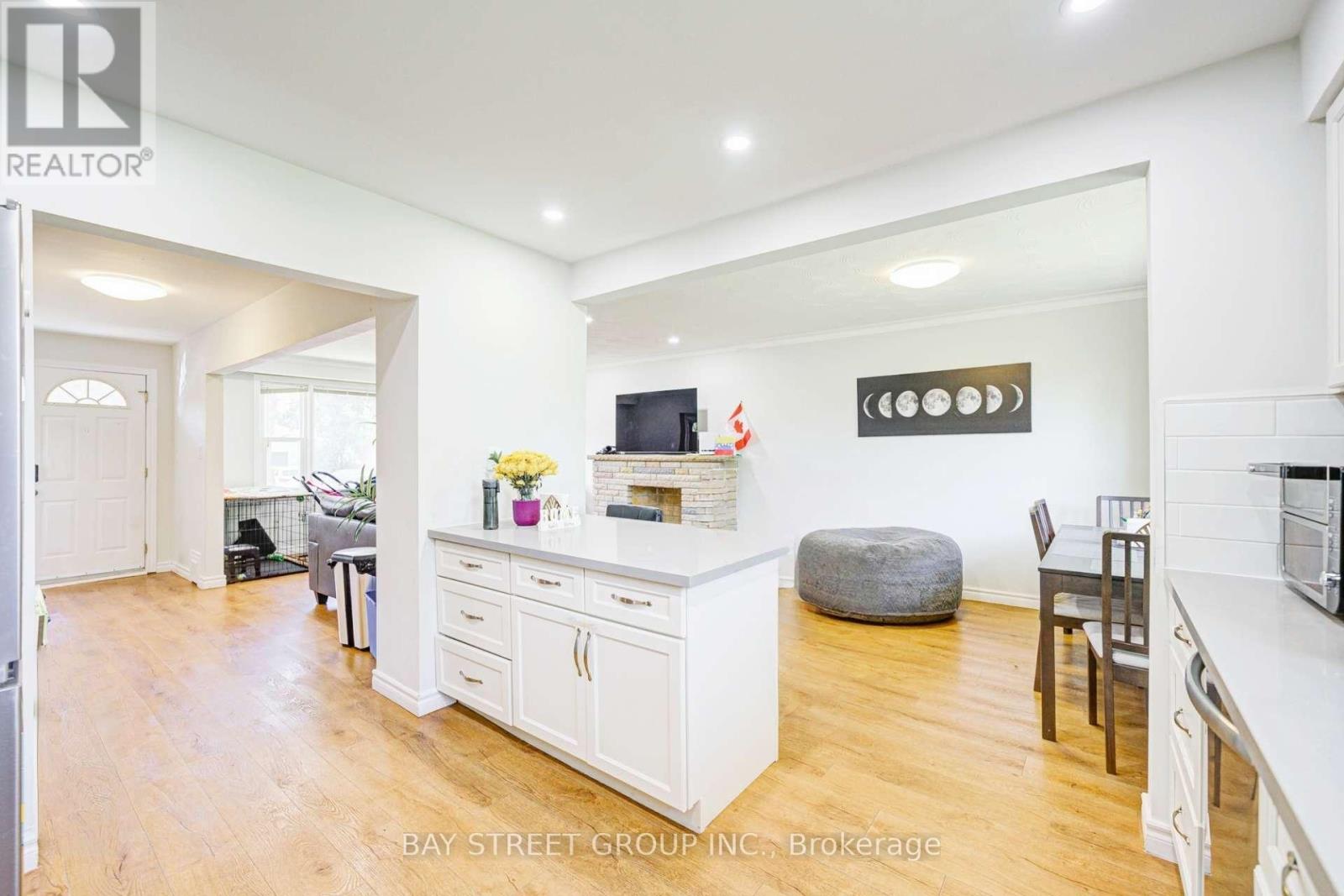 125 Connaught Avenue Property Photo 9