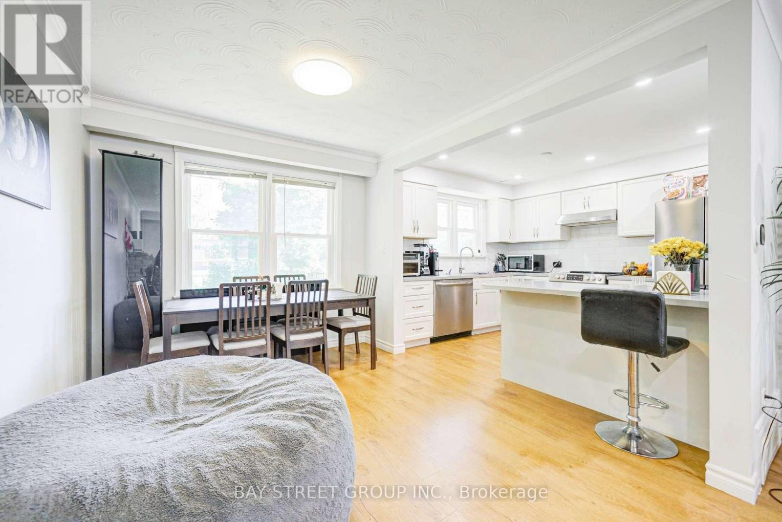 125 Connaught Avenue Property Photo 13