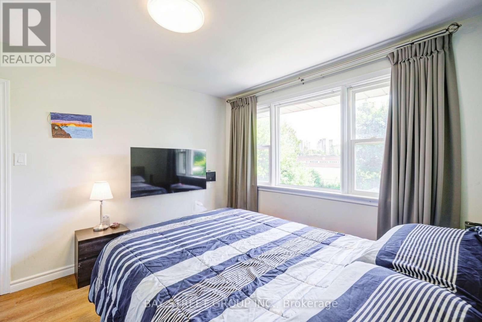 125 Connaught Avenue Property Photo 15