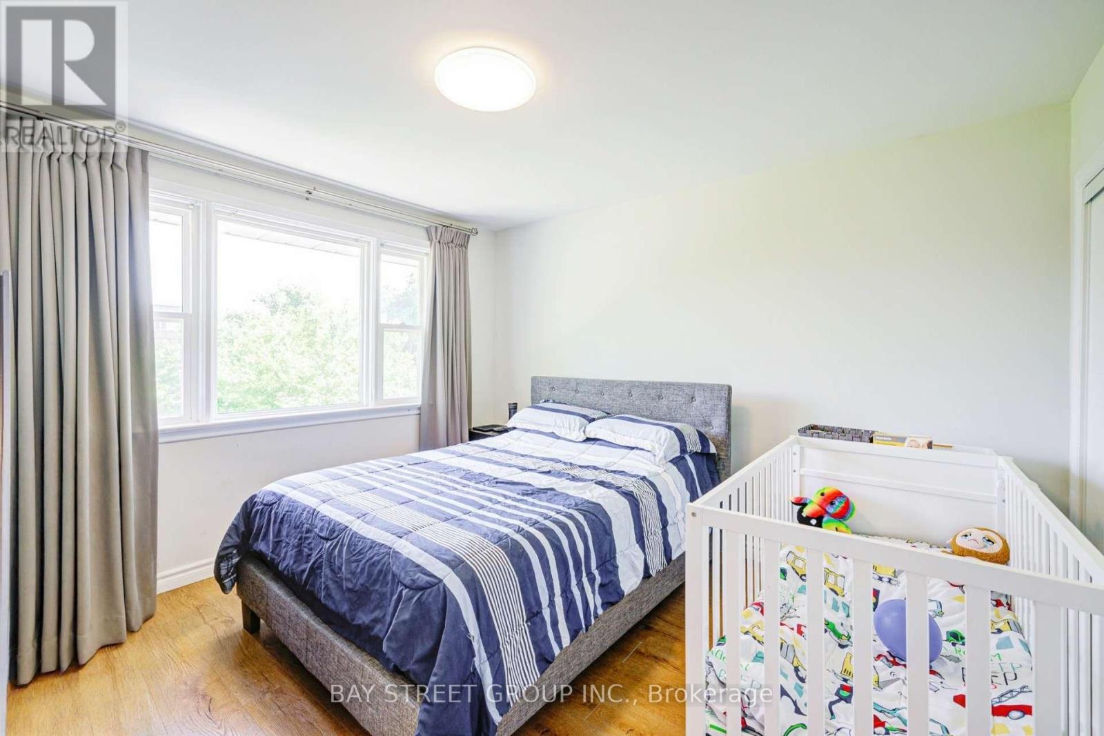 125 Connaught Avenue Property Photo 16
