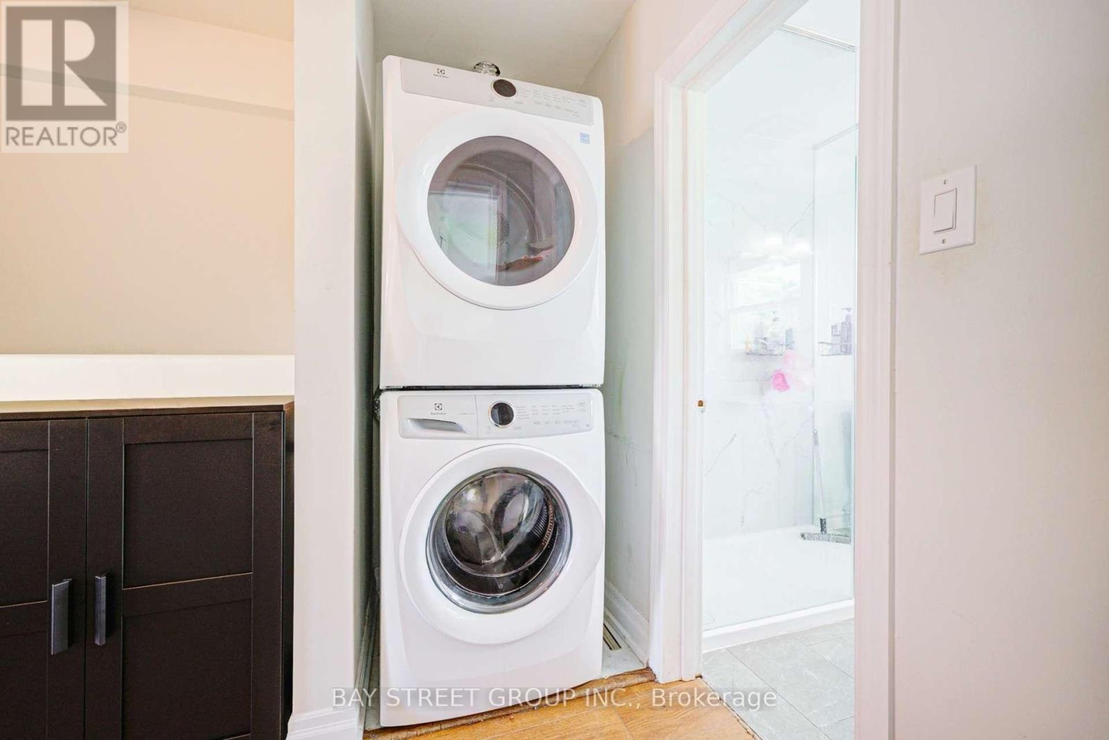 125 Connaught Avenue Property Photo 21