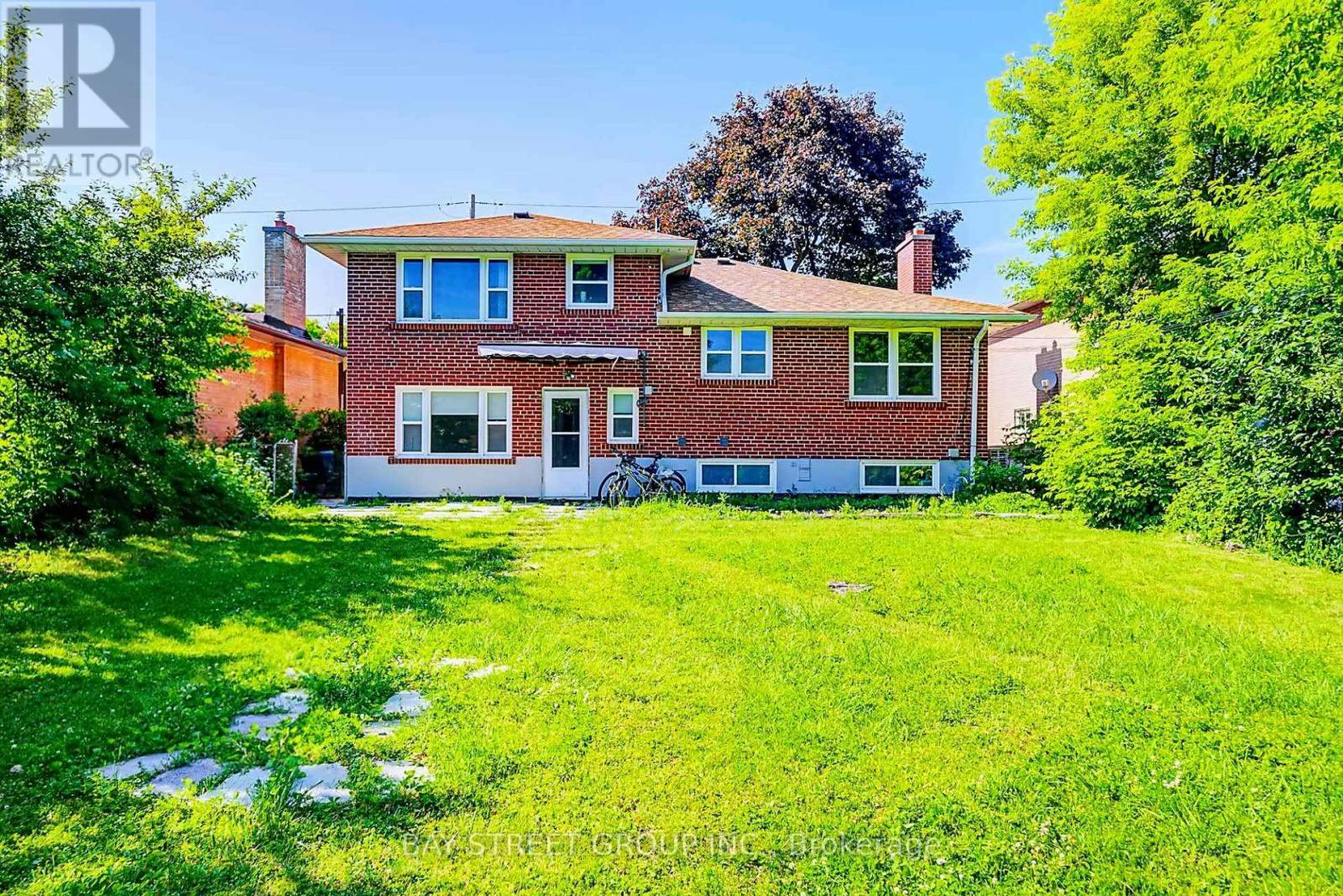 125 Connaught Avenue Property Photo 36