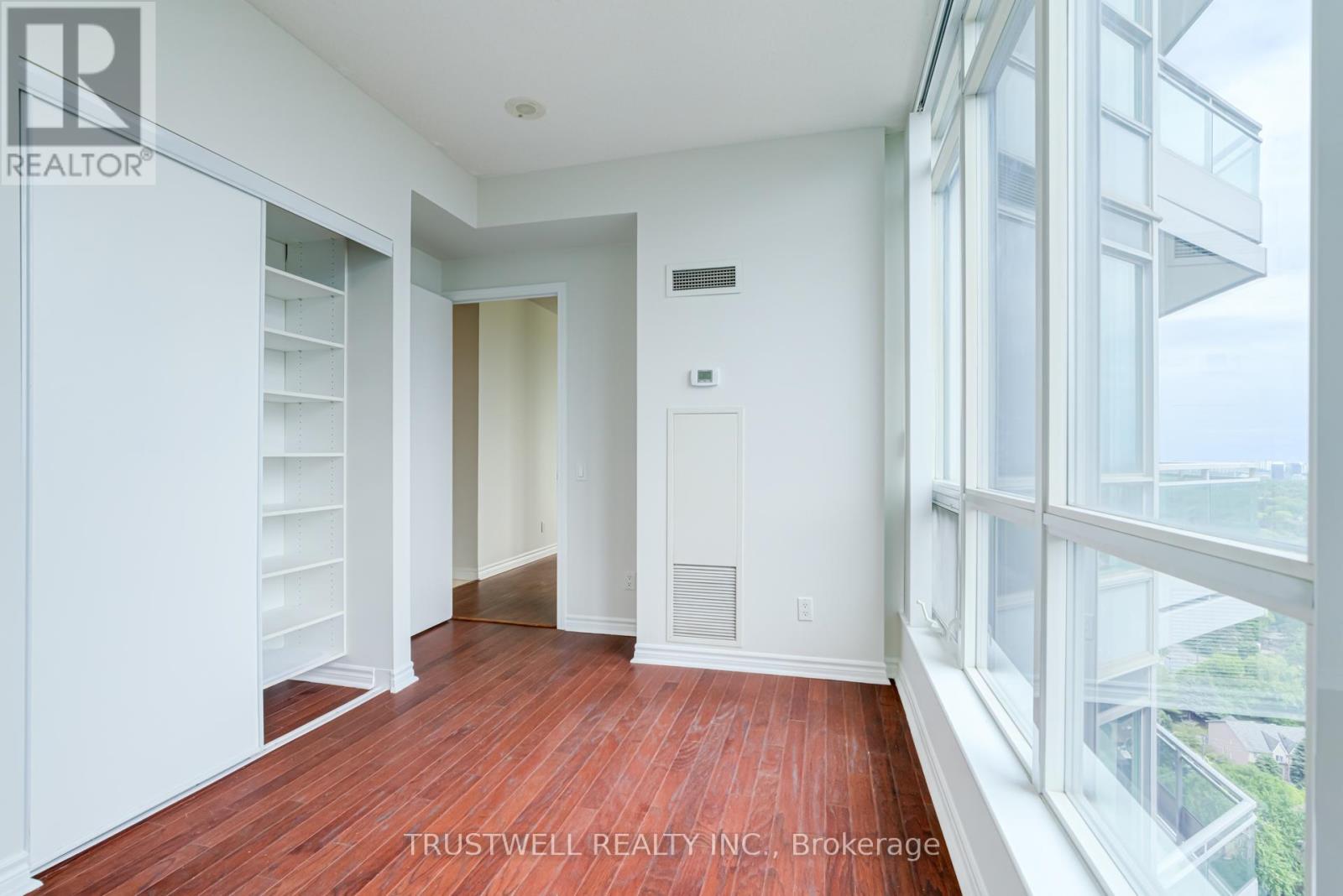 2210 - 60 Byng Avenue Property Photo 16