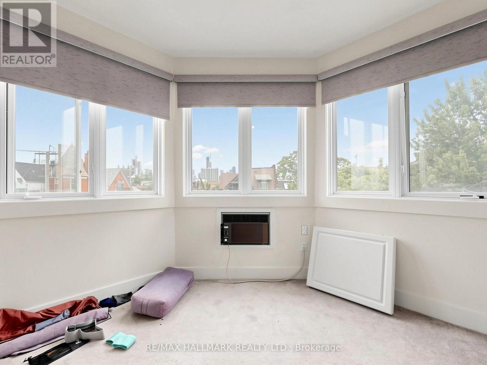 458 Markham Street Property Photo 29