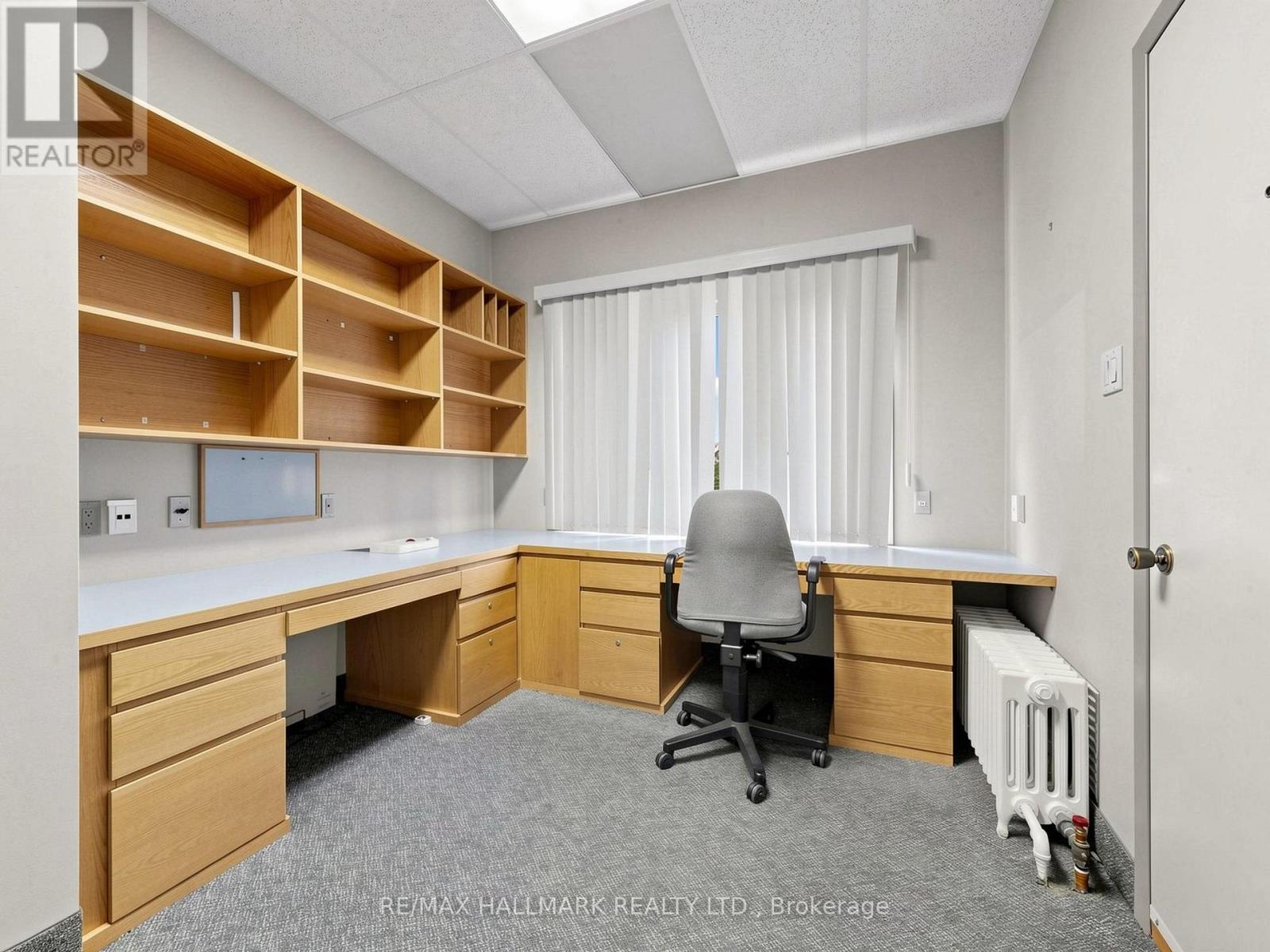 458 Markham Street Property Photo 40