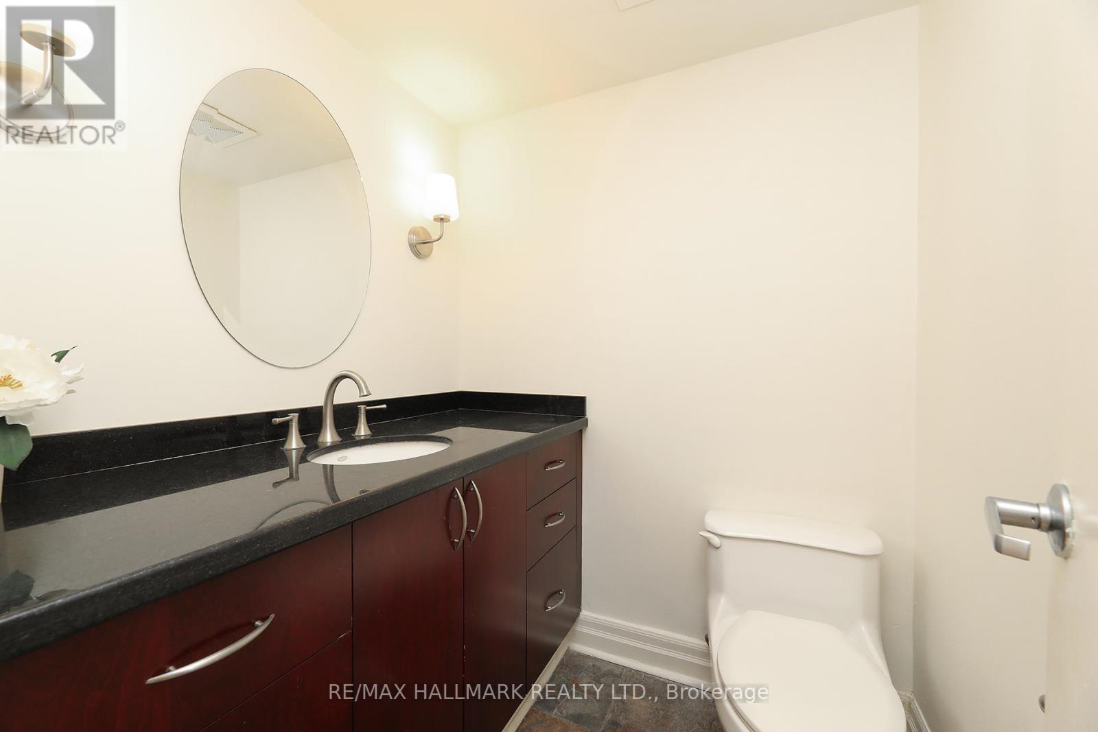 106 - 212 St. George Street Property Photo 28