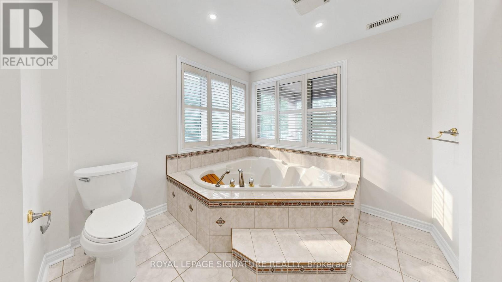 17 Valentine Drive Property Photo 36