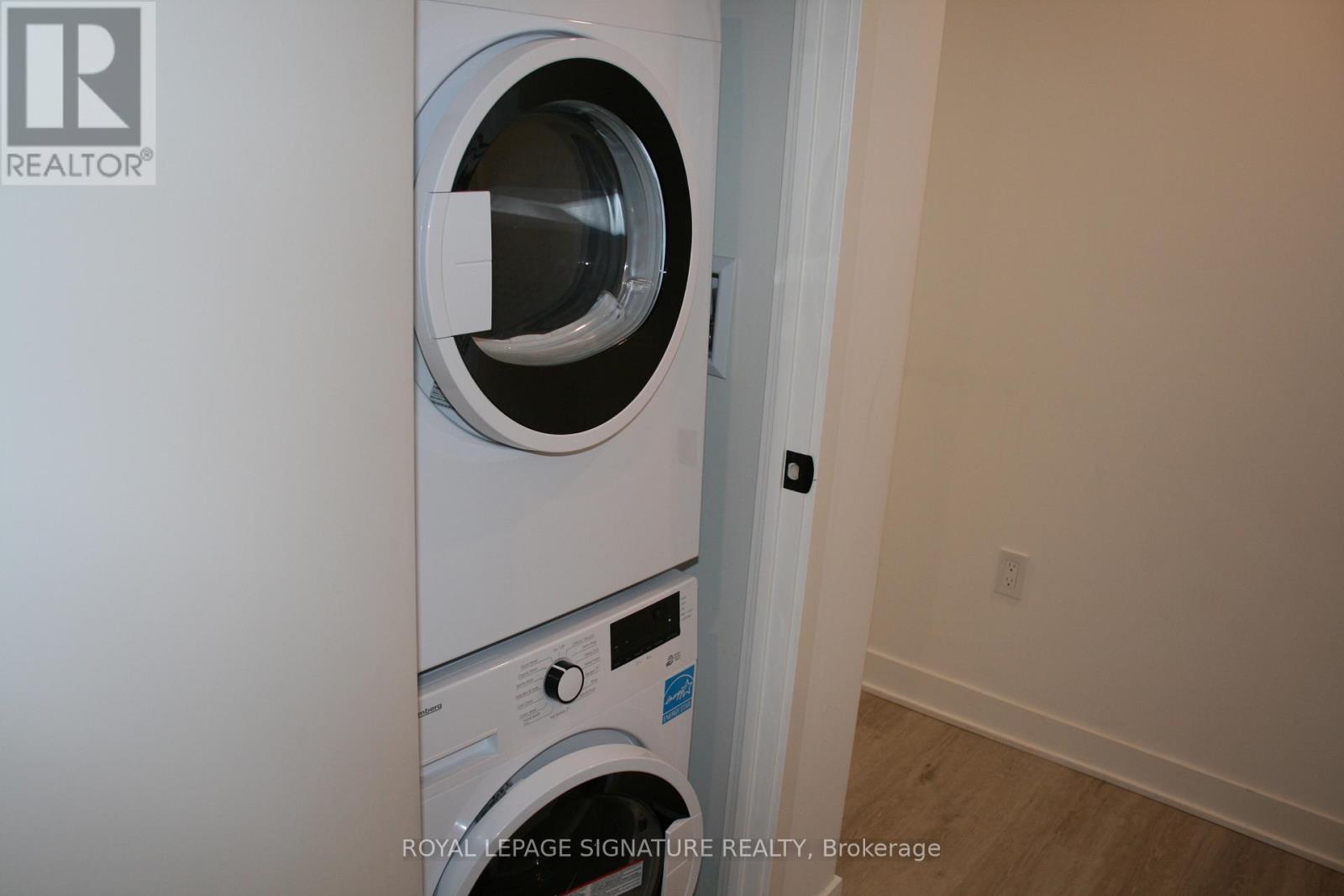 4002 - 55 Charles Street E Property Photo 31