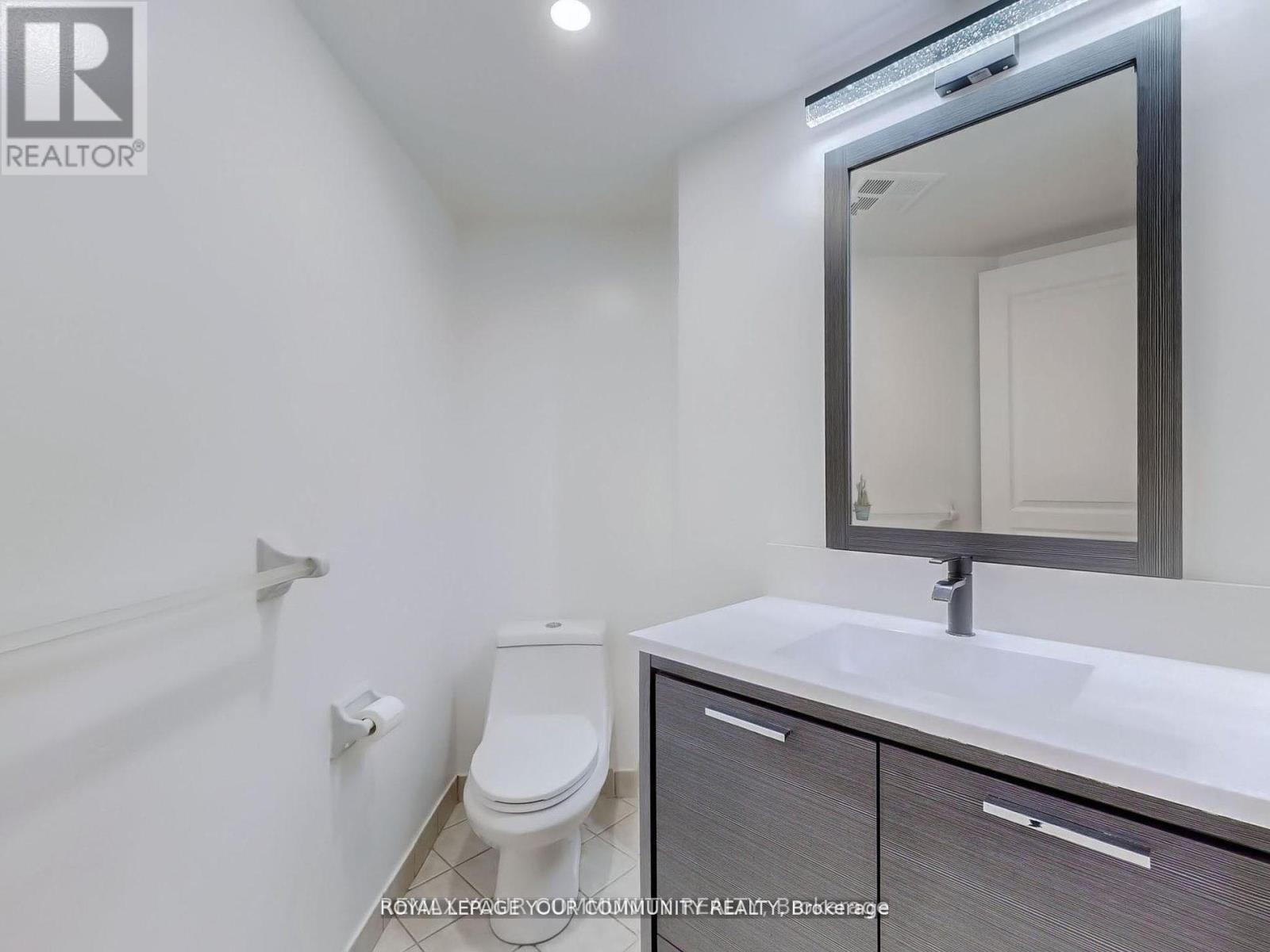 929 - 15 Northtown Way Property Photo 26