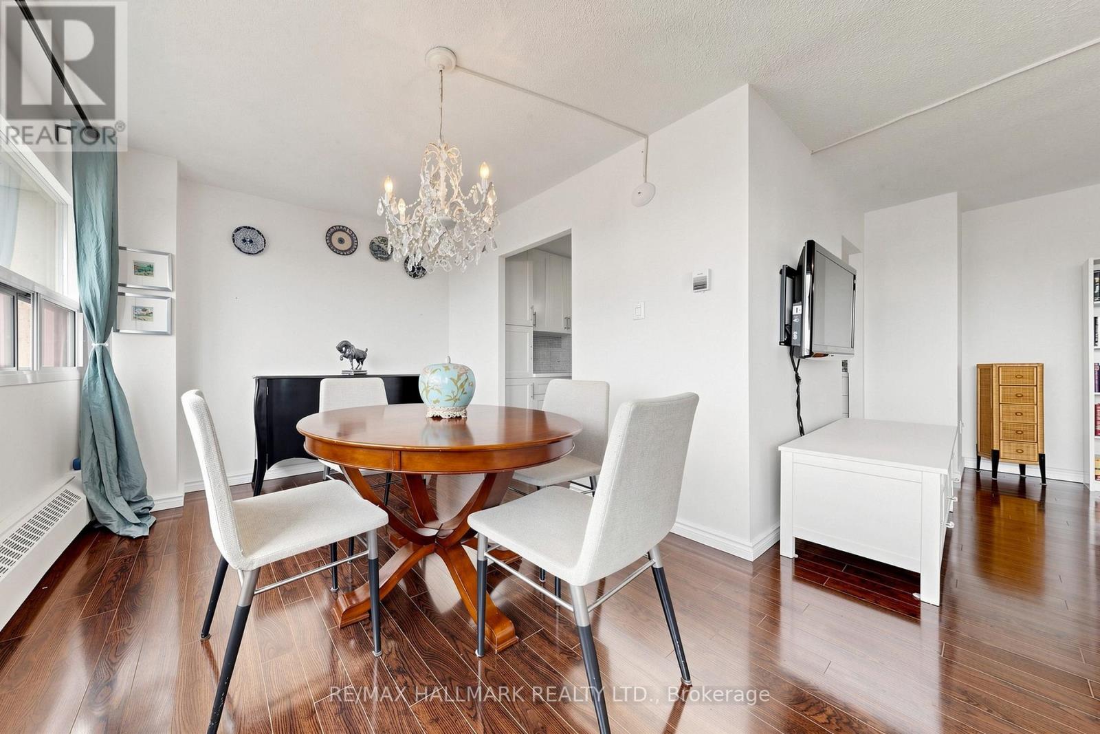 701 - 100 Leeward Glenway Property Photo 10