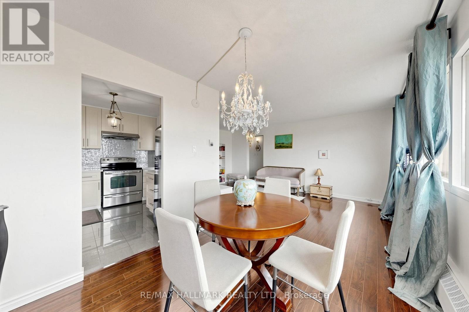 701 - 100 Leeward Glenway Property Photo 12