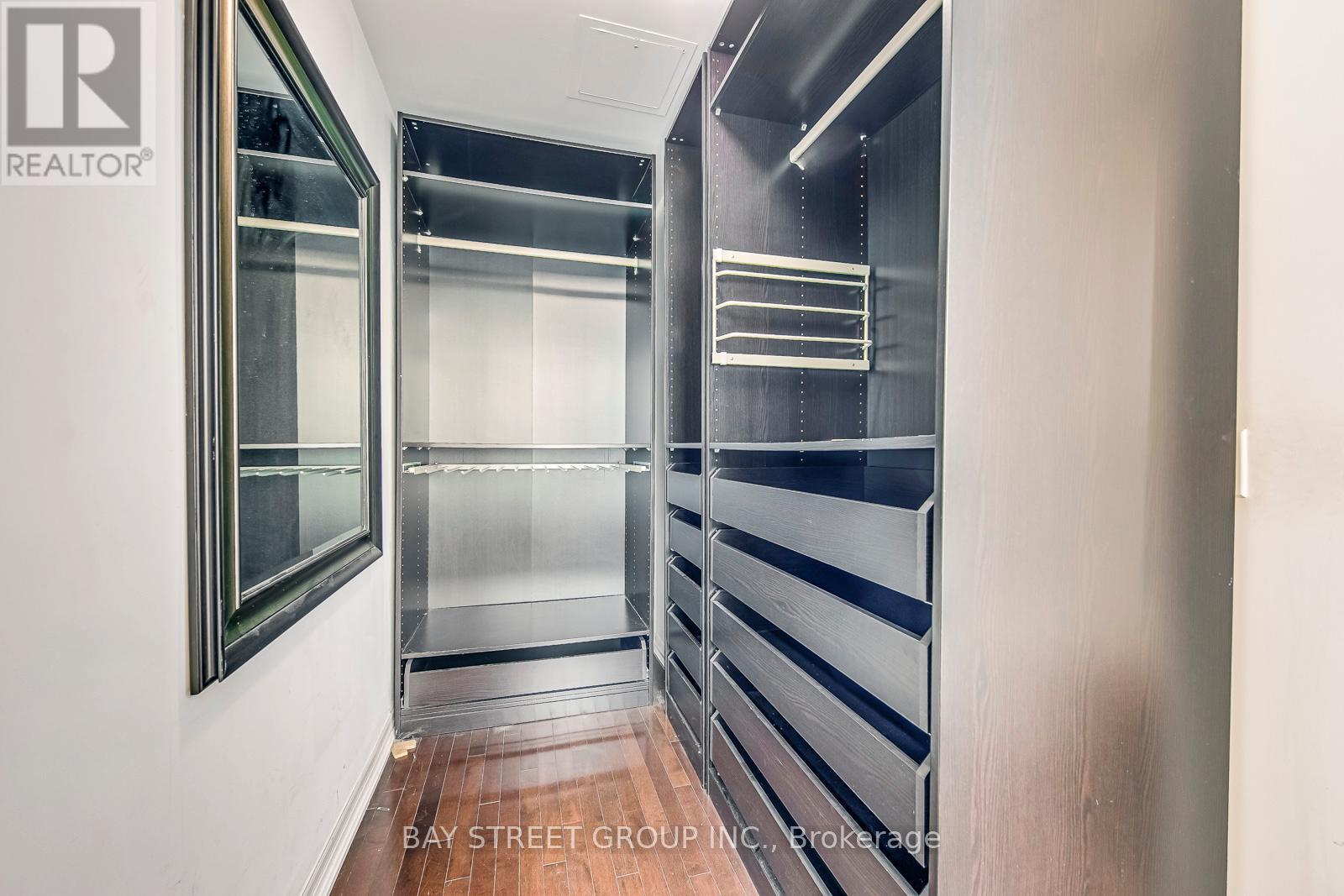Ph608 - 770 Bay Street Property Photo 29