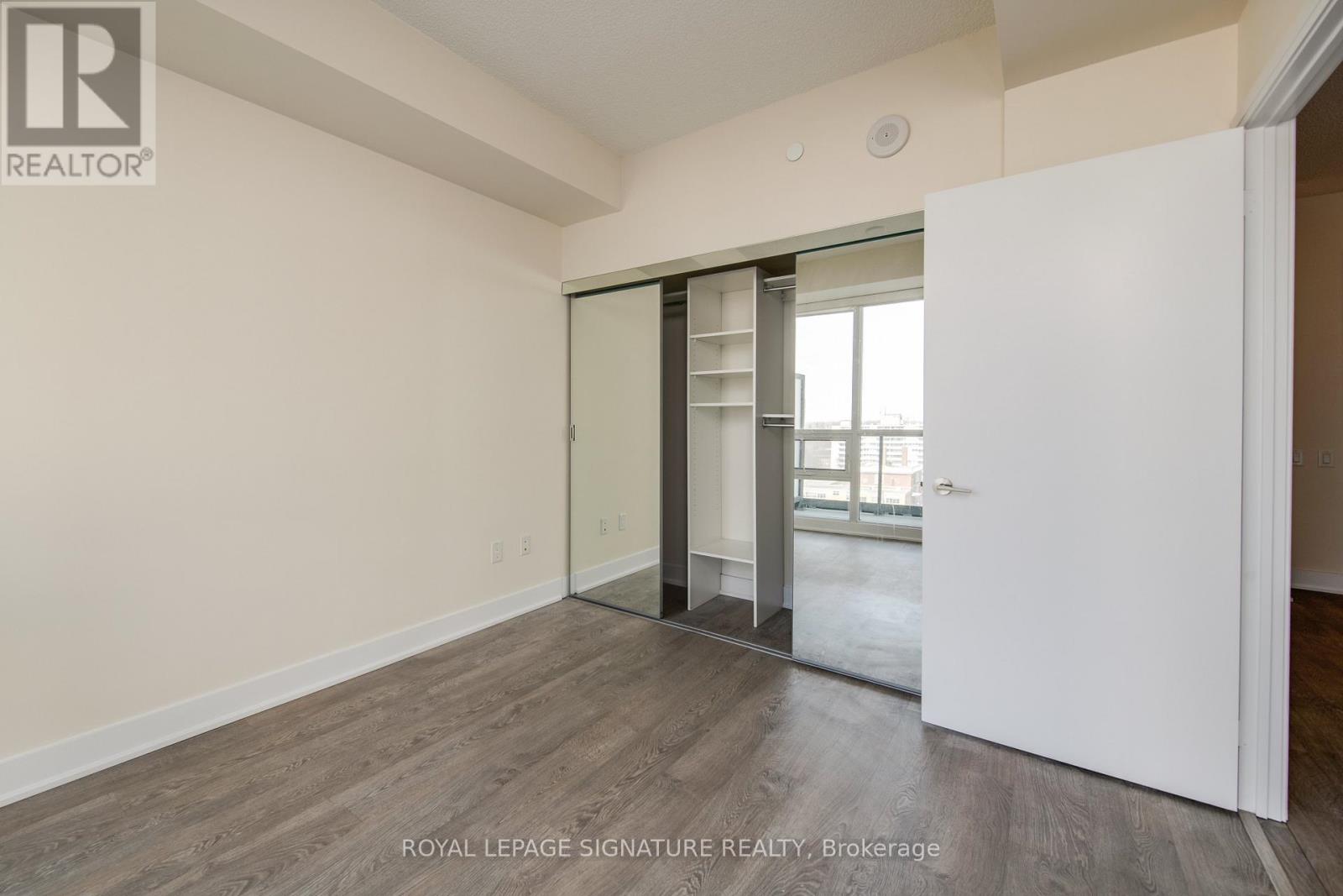 806 - 30 Roehampton Avenue Property Photo 17