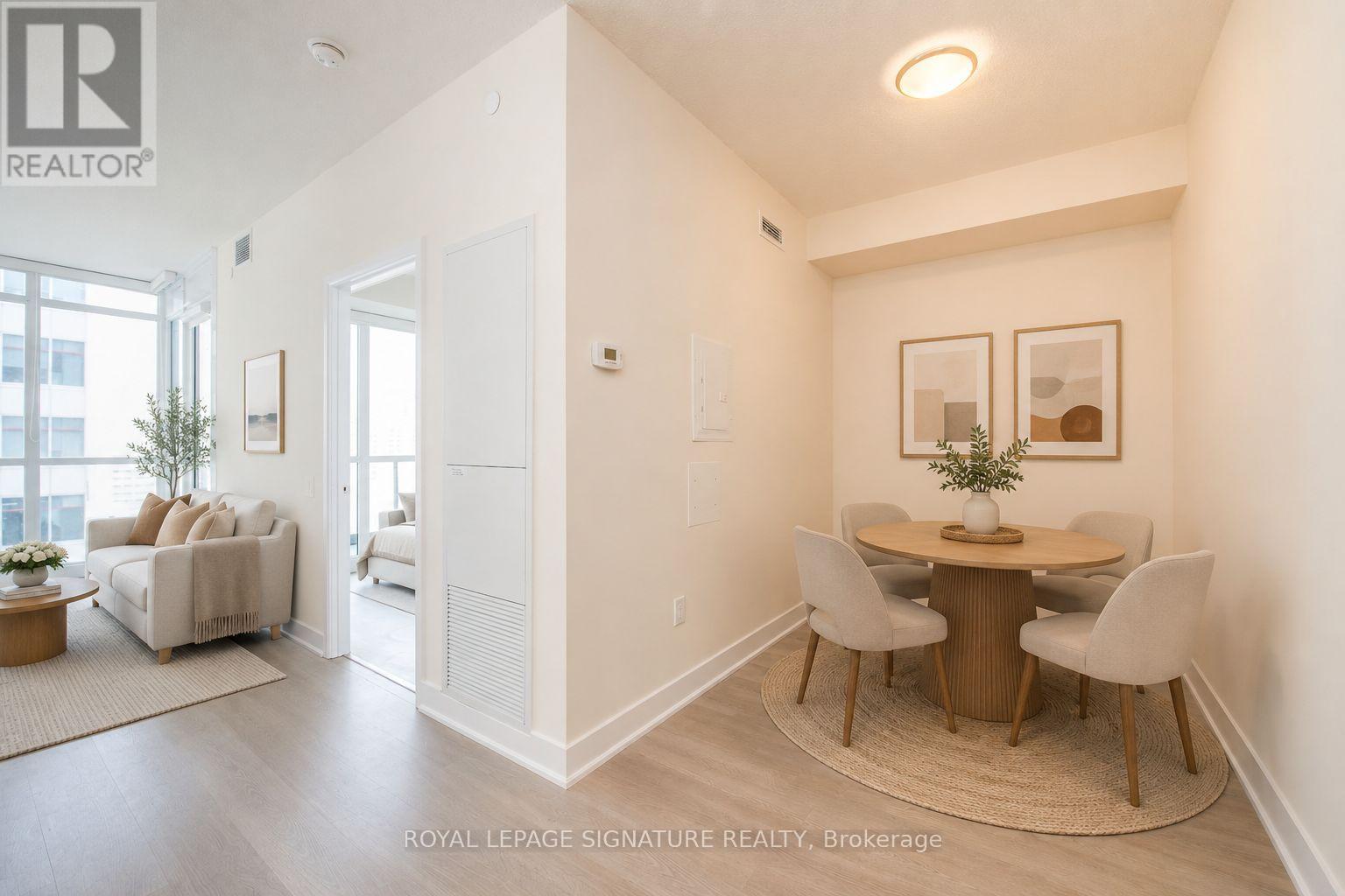 806 - 30 Roehampton Avenue Property Photo 21